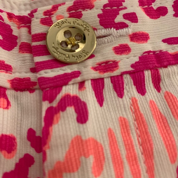 Lilly Pulitzer Liana Short - Picture 3 of 5